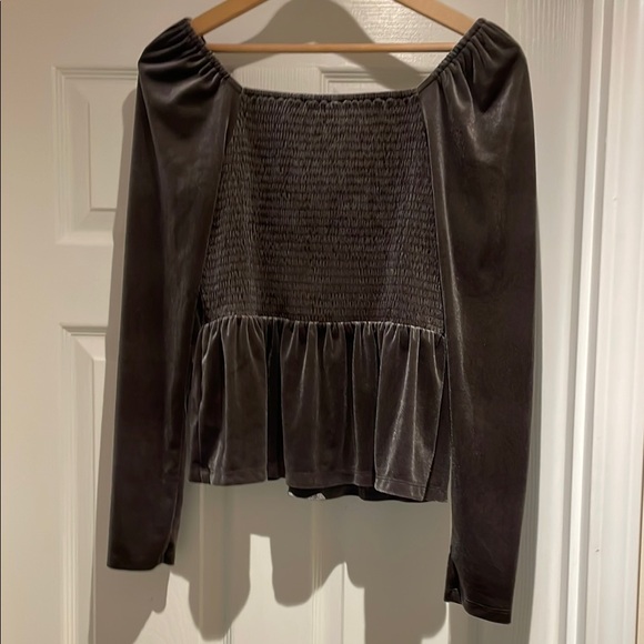 Elegant Charcoal Off-Shoulder Top - Picture 3 of 3